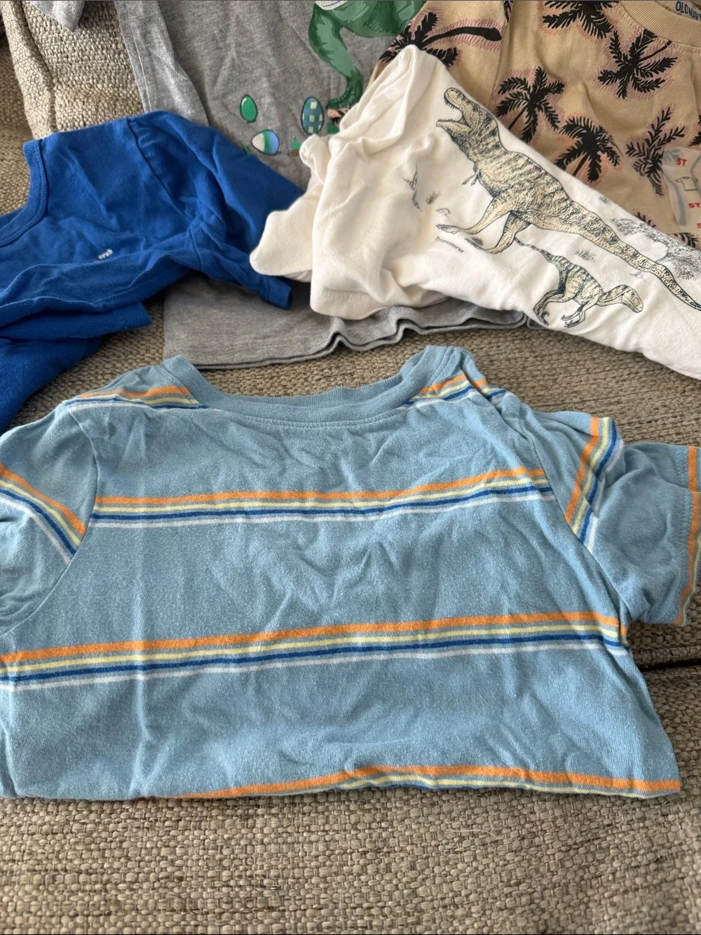 5 -5t boys tshirts GAP/old navy Royal Blue Kids Short Sleeve Graphic Tee